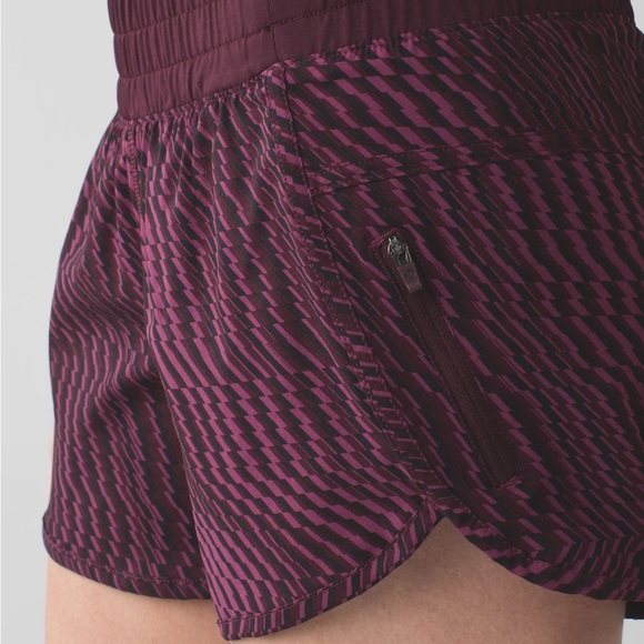 Lululemon Tracker Short III *4-way Stretch - Picture 1 of 5
